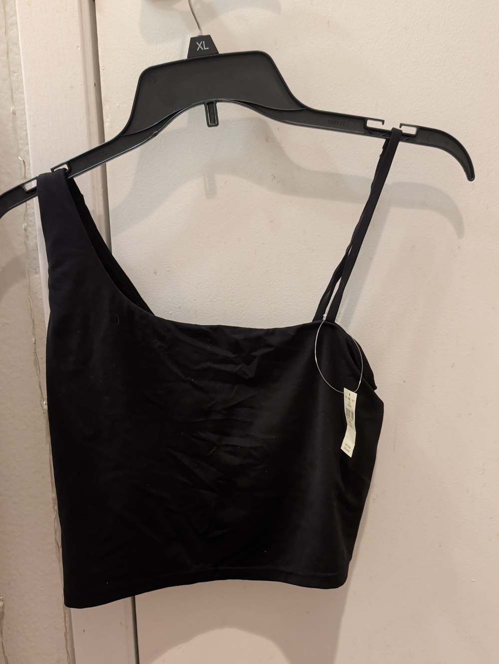 aerie Black One-Shoulder Crop Sports Bra